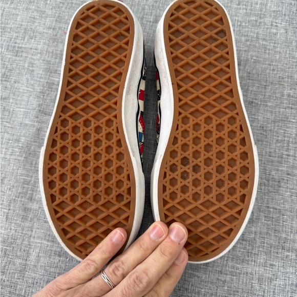 Vans Kids Marvel Groot Slip Ons - Picture 4 of 8